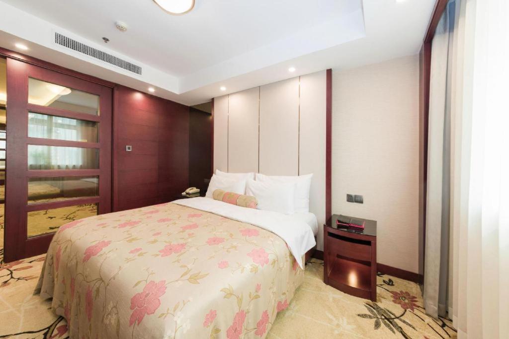 Dalian Liangyun Hotel מראה חיצוני תמונה