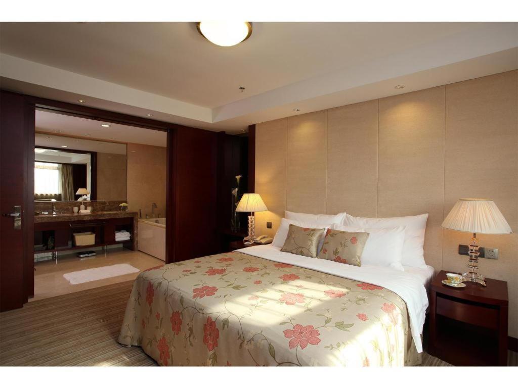 Dalian Liangyun Hotel מראה חיצוני תמונה